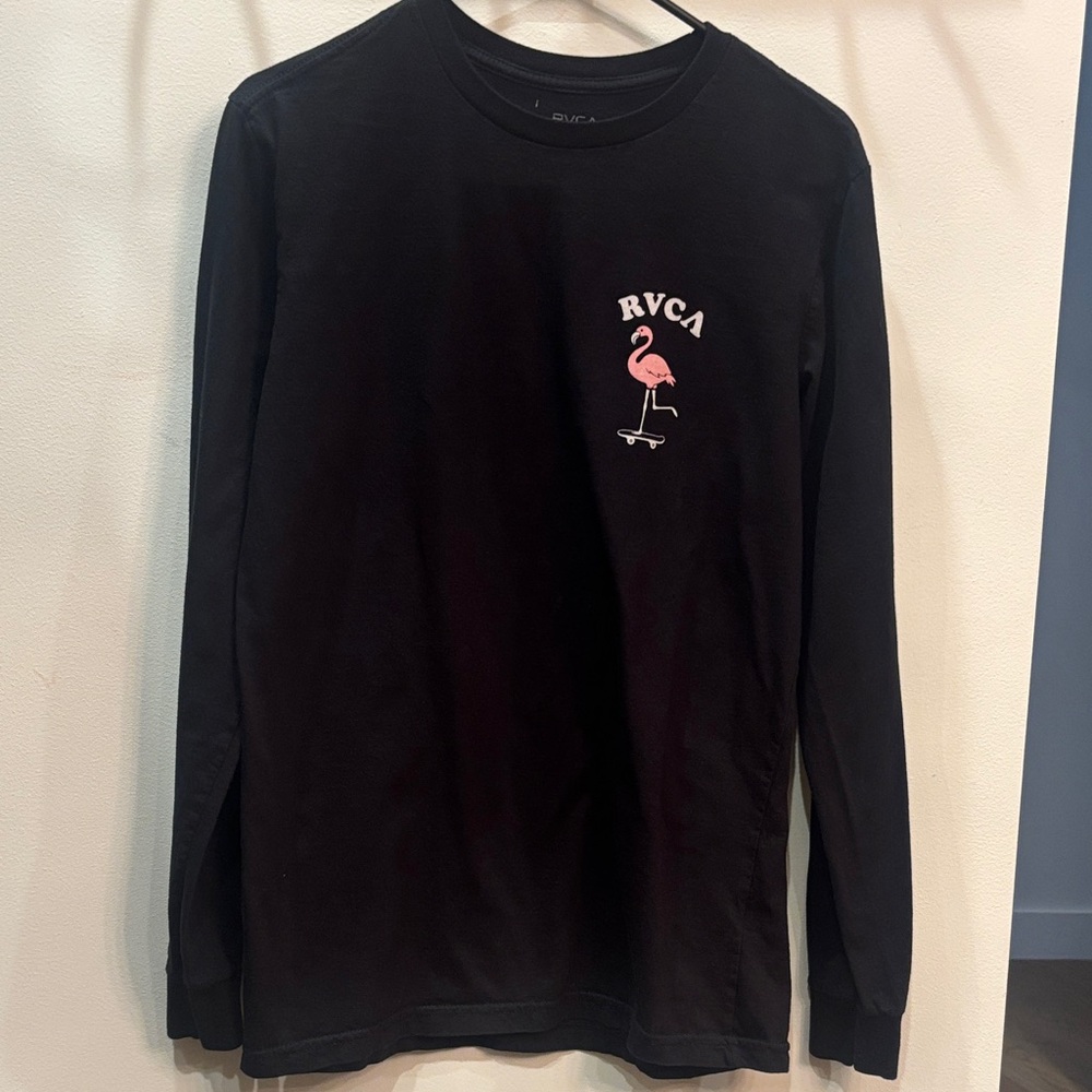RVCA Men’s Small Black Long Sleeve with Pink Flamingo